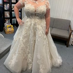 2020 Oleg Cassini Lace Illusion Cap Sleeve Ballgown